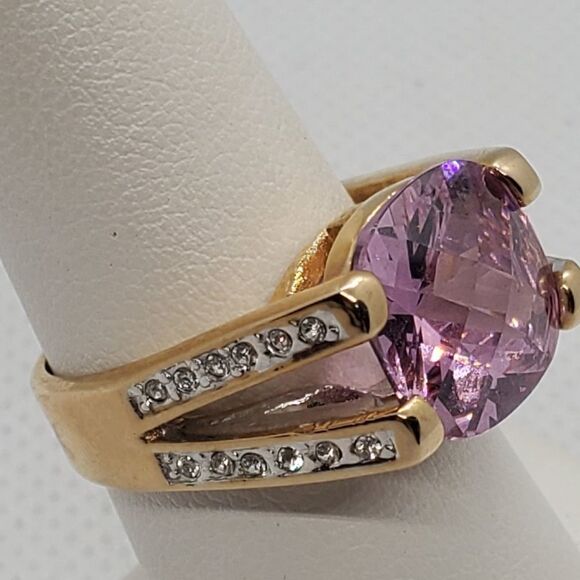 Rolyn Gold & Pink Ring - Picture 2 of 7